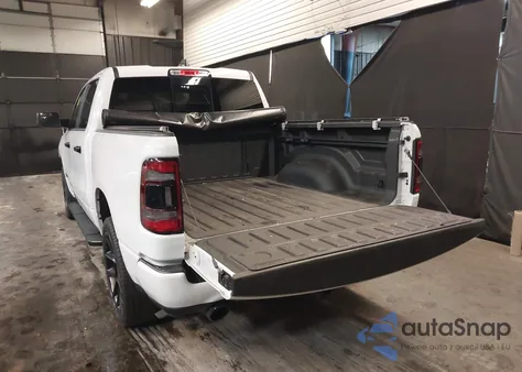 2024 Ram 1500 Laramie 4X4 5'7 Box из США, поврежденный, VIN 1C6SRFJT0RN158808